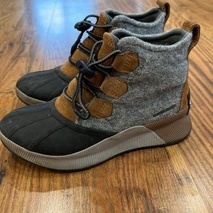 Sorel waterproof bootie